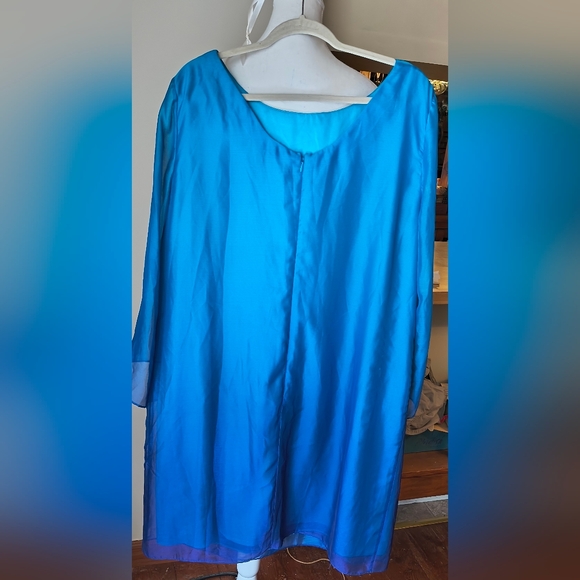 Tahari Sheath Dress Size 18W Turquoise Ombre Chiffon - Picture 3 of 5